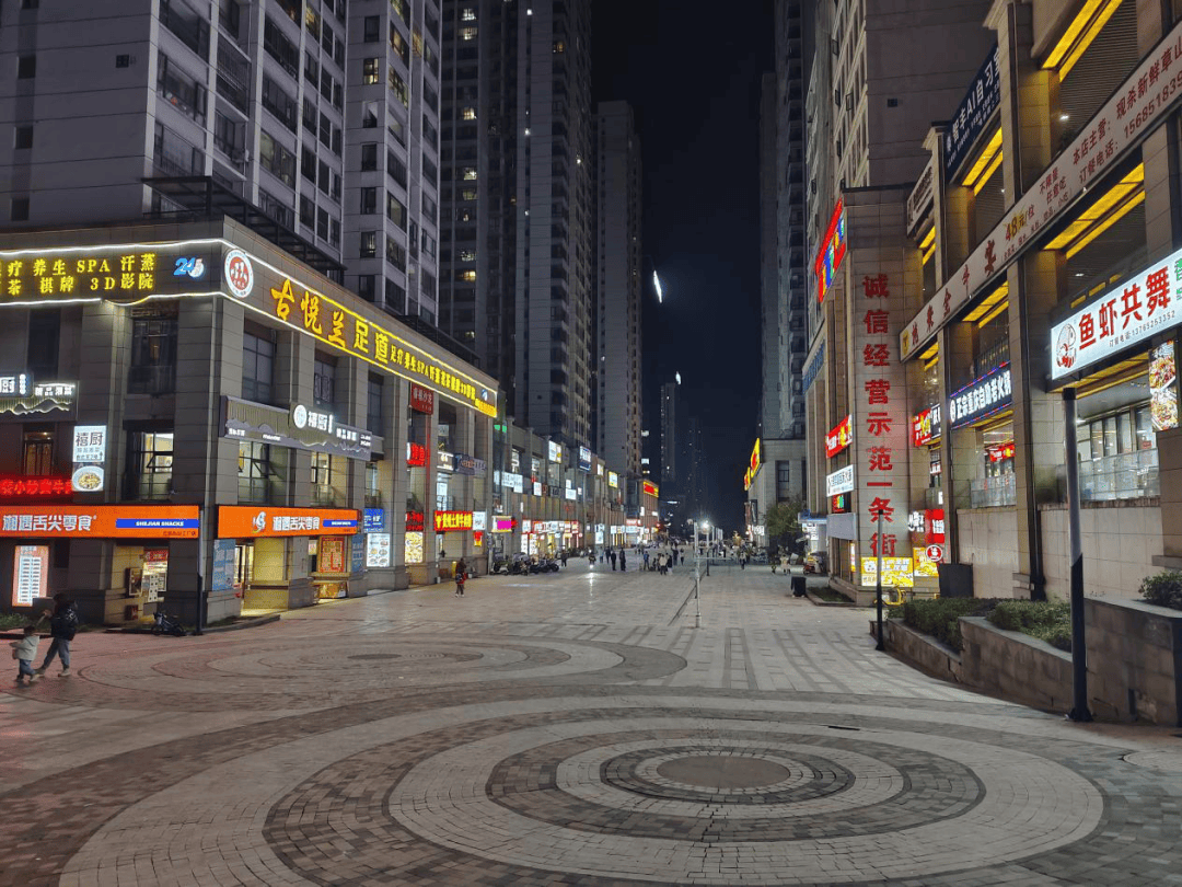 白雲區持續抓好餐飲油煙治理試點工作