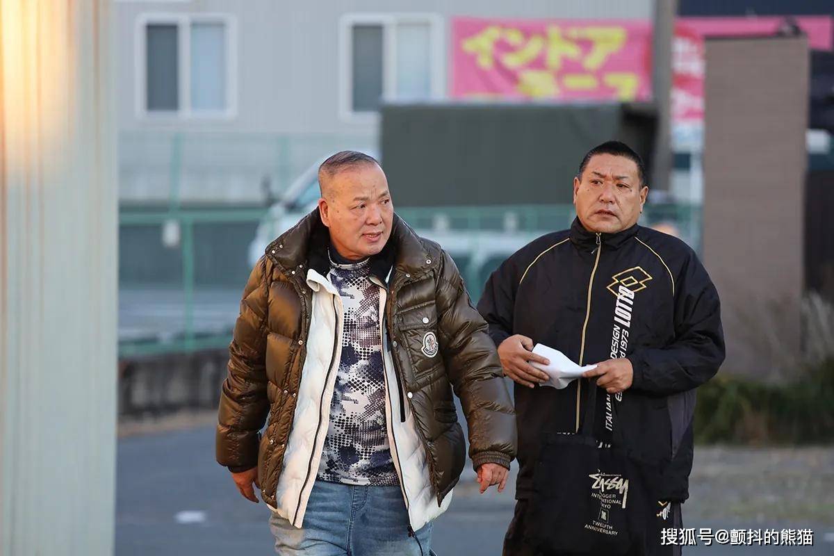 原創當黑社會遇上奢侈品：山口組元旦搗年糕，成了頂級奢侈品秀場