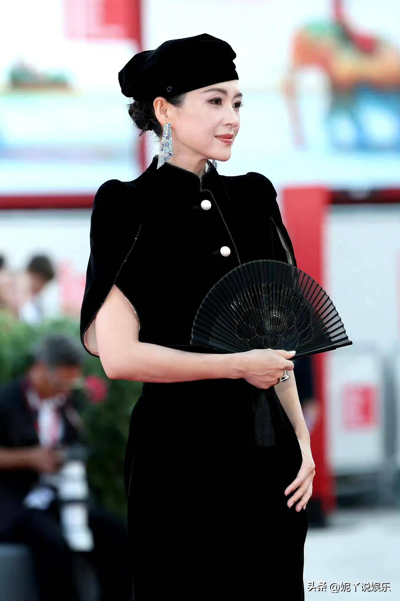 原創娛樂八卦楊冪成毅黃曉明章子怡