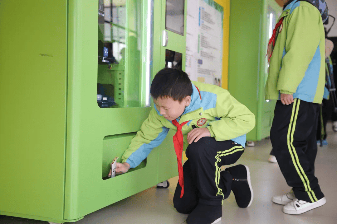 五育並舉育新人丨育紅小學：“美德銀行”積分量化促學生全面發展