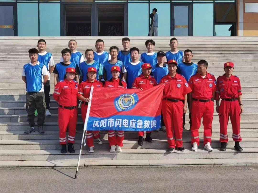 劇組拍攝時大學生群演為救人遇難