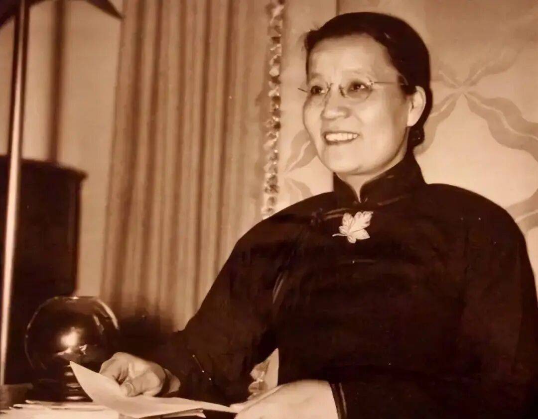 中國百年女性教育發展史：從傳統桎梏到現代教育的演進歷程