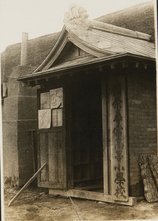 原創偽滿洲國時期的彌榮村：日本移民搶奪資源，無惡不作