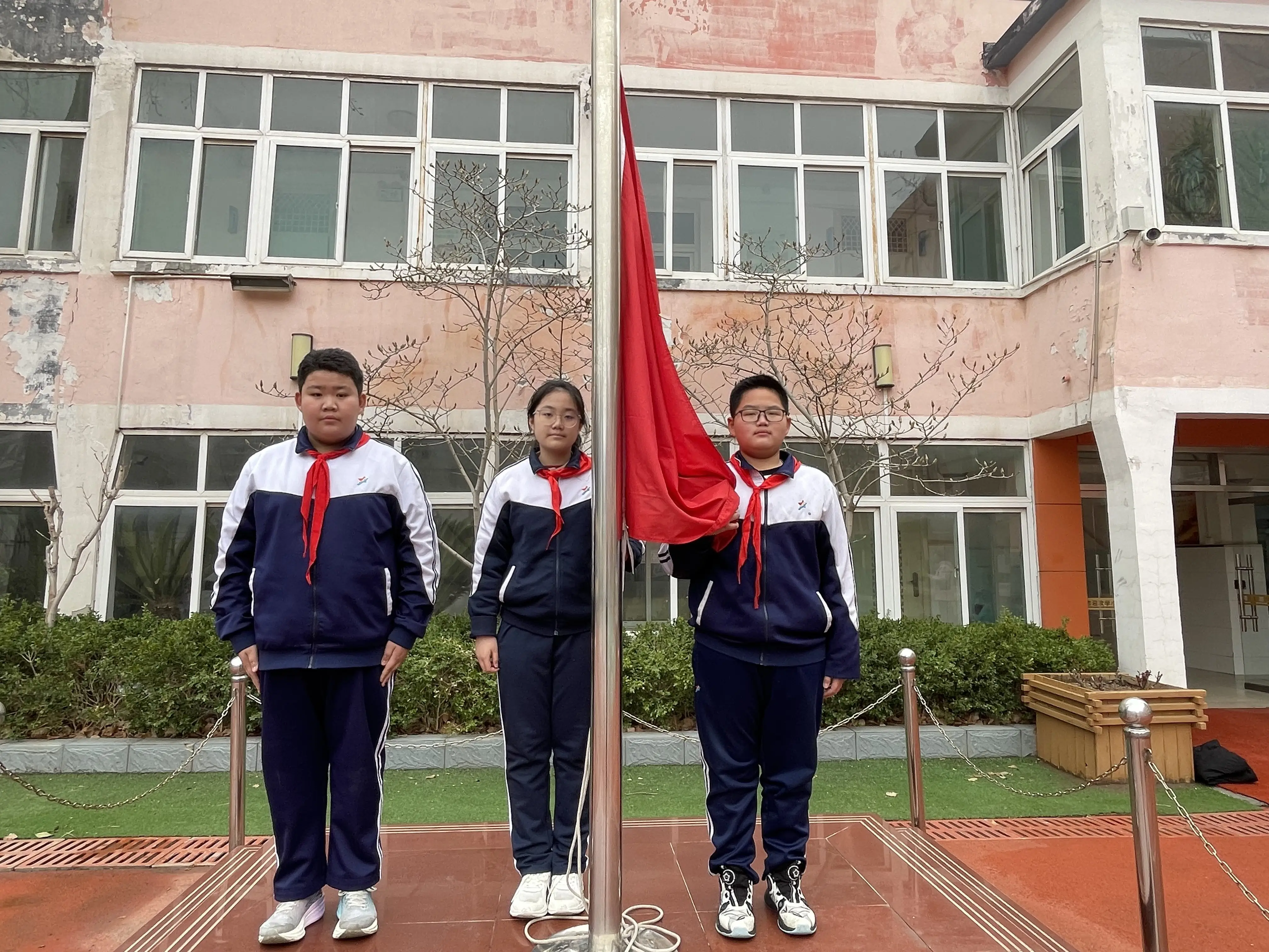 策馬揚鞭向未來 濟南市堤口路小學舉行新學期開學典禮