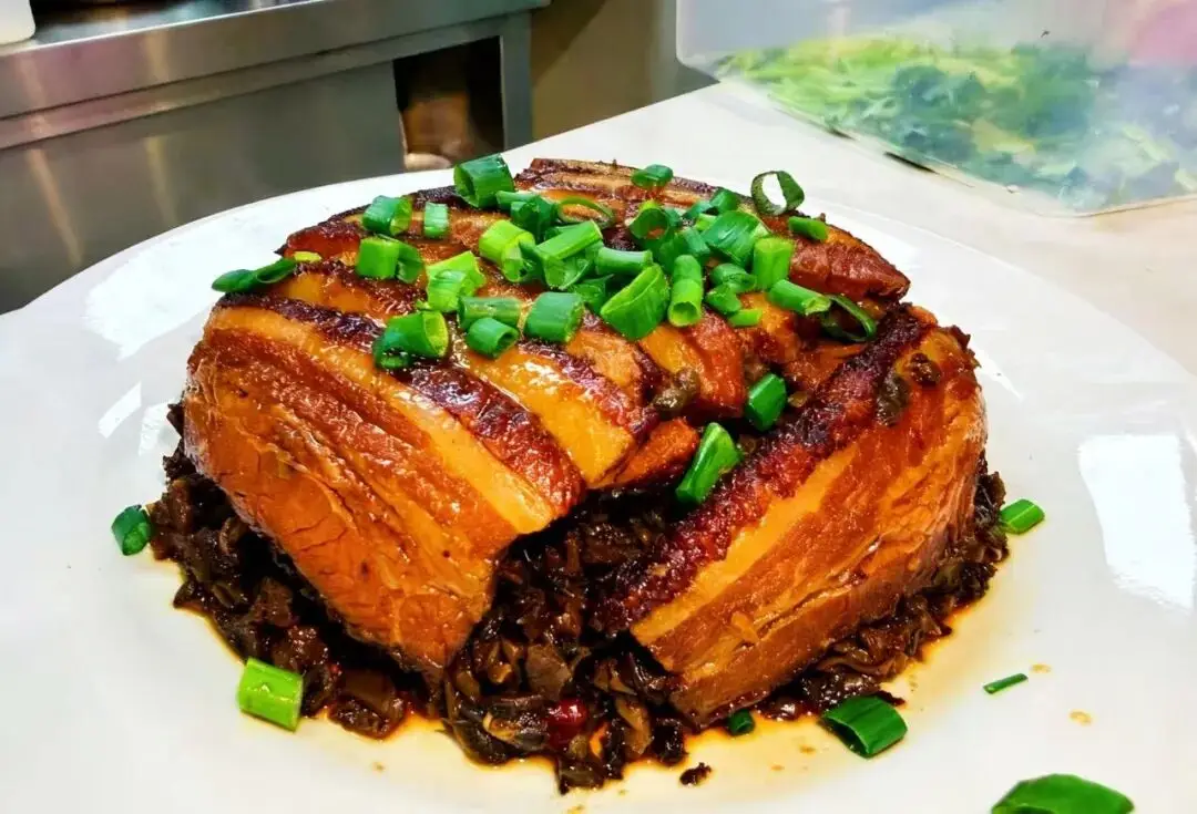 治癒西餐、24小時江湖菜、26年老店……博樂這份美食地圖收藏好！