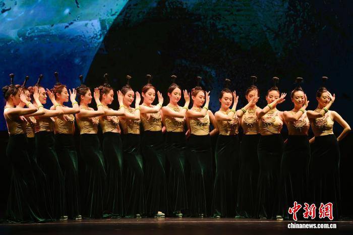 中國煤礦文工團大型舞蹈在福建漳州展演