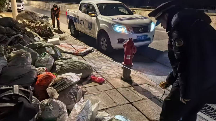 月黑風高商家偷倒裝修垃圾，沒逃過楊浦“數字城管”的“智慧眼”