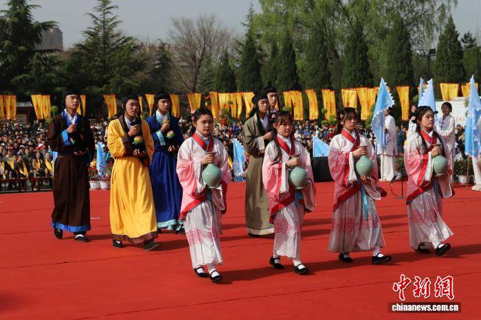 “華人老家”山西洪洞大槐樹祭祖大典啟幕：移民後裔共尋根