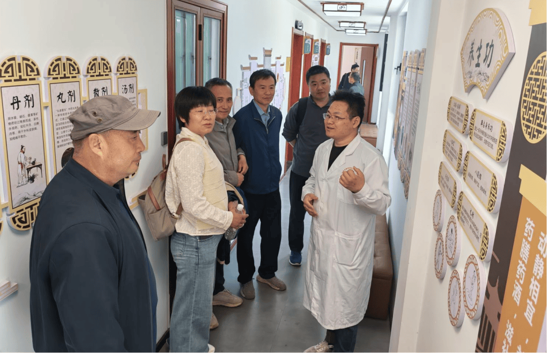 濟南市萊蕪第一中學初中部（魯礦中學）：踏春尋芳啟新程 凝心聚力促發展