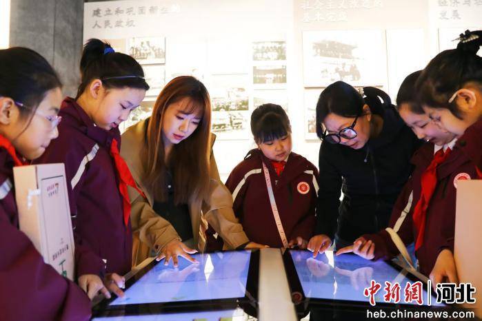 張家口橋東區：小學生“趣”探檔案館