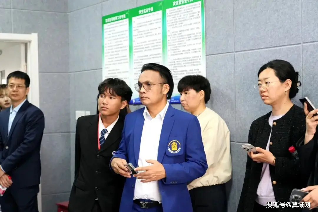 石家莊財經職業學院舉辦首屆“臥龍工坊”留學生開班典禮