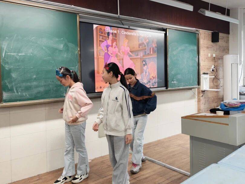 蘇州市山塘中心小學校開展英語整班講故事活動