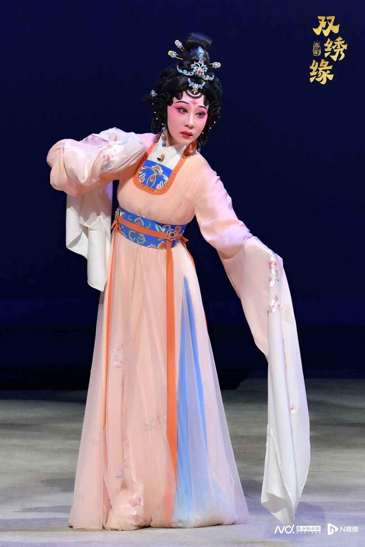 祝賀！李嘉宜憑《雙繡緣》摘得白玉蘭戲劇主角獎