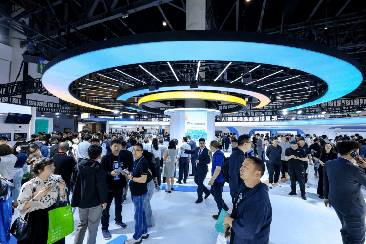 AI賦能教育全場景 希沃亮相第87屆中國教育裝備展