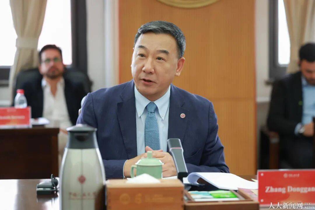 巴西28所大學校長來訪人大