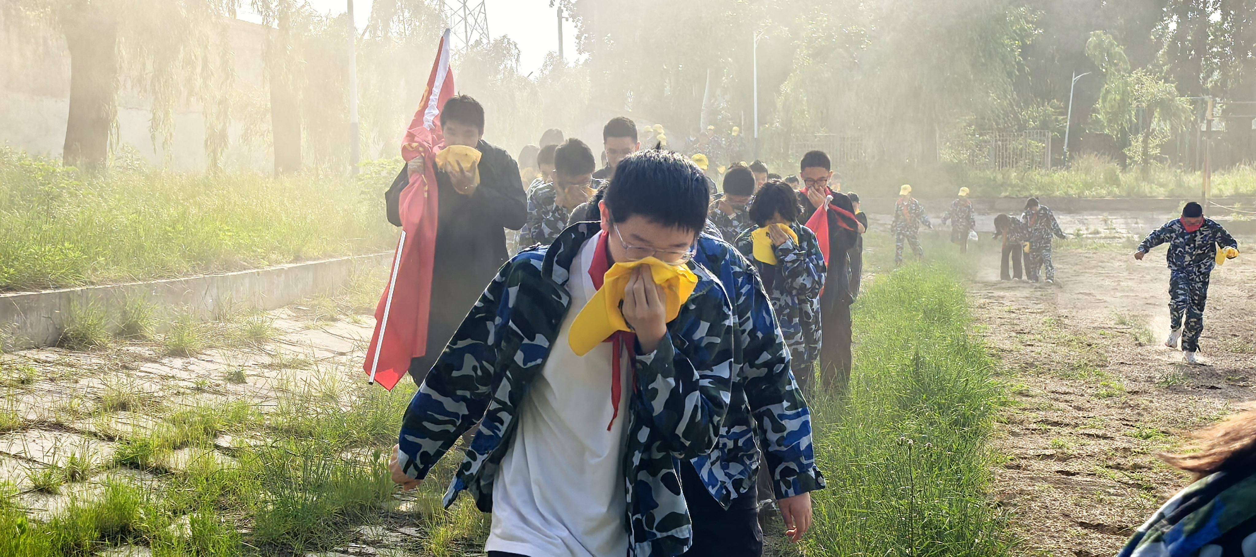 沉浸式國防教育礪血性 築牢避險自救成長根基