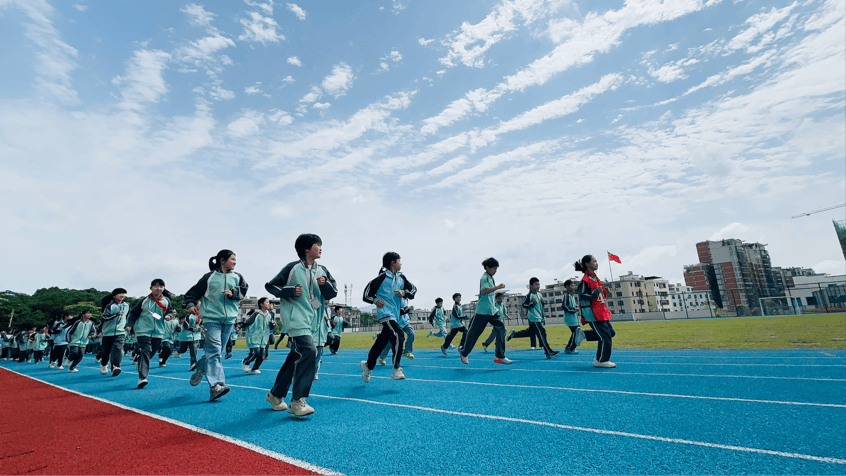 陽光體育強體魄 五育並舉促成長——尋烏縣第一小學開展陽光大課間展示活動