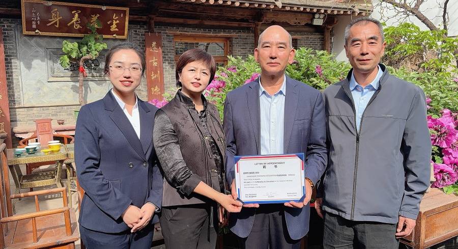 原創書法家石聚智被克羅埃西亞總統約西波維奇聘為書法藝術顧問