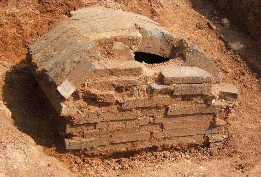 原創白天房產大亨，晚上摸金校尉，河南房產大佬梁鑫的鬼吹燈人生