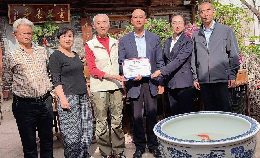 原創書法家石聚智被克羅埃西亞總統約西波維奇聘為書法藝術顧問