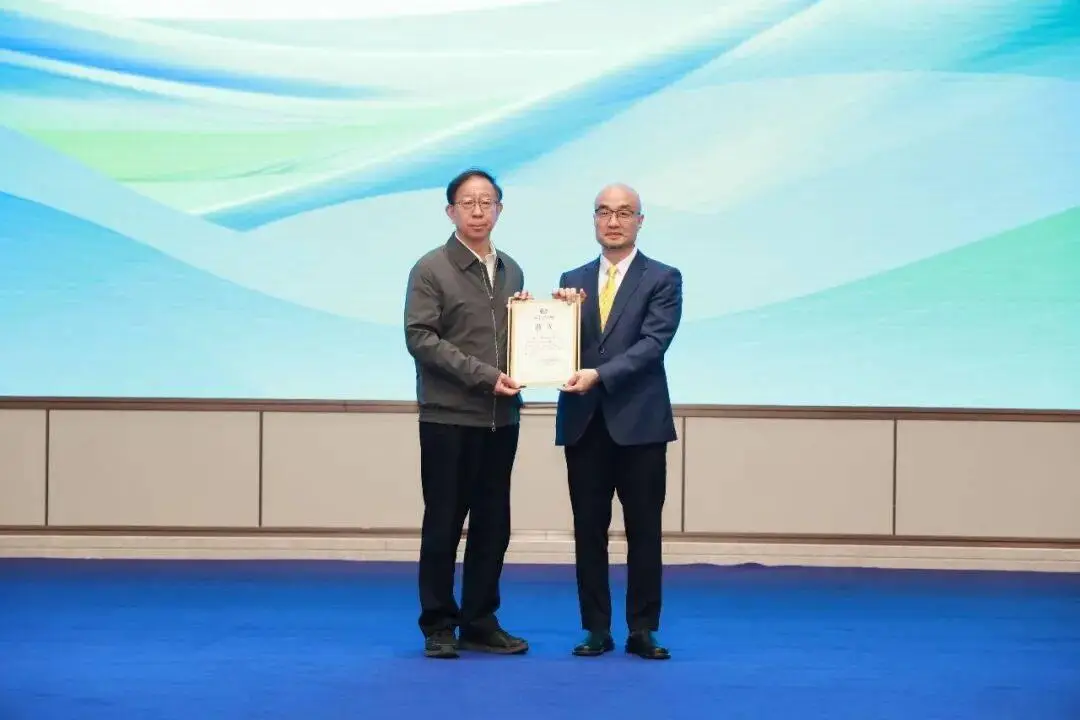 雙匯肉類產業科技創新發展大會暨雙匯研究院成立儀式隆重舉行