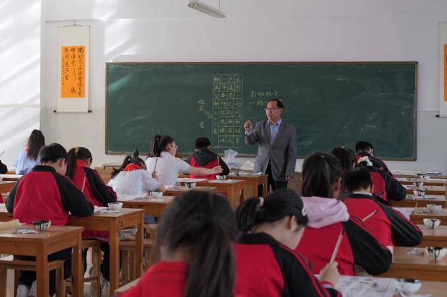 永城市第五小學書法進課堂活動舉行