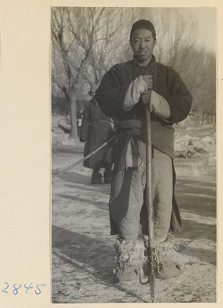 原創民國老照片：展現冰燈雕刻的細節